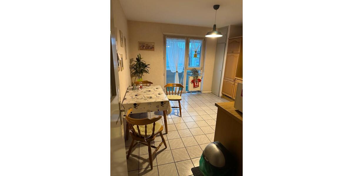 Schöner 2 Zimmer Wohnung zuvermieten 600€ 2 zimmer