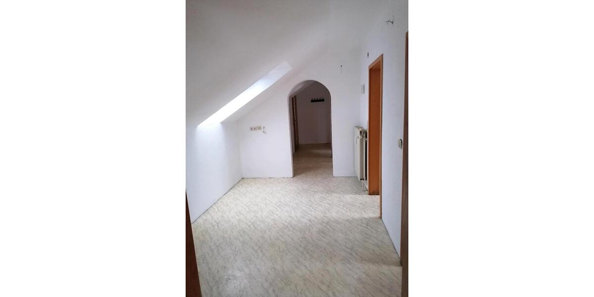 Dachgeschoßwohnung Wittingen Knesebeck - 2 Zimmer, 65 m&sup2;, 480&euro; | Angebot:24743436