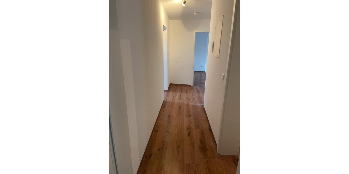 Erdgeschoßwohnung Zella-Mehlis Mehlis - 3.5 Zimmer, 100 m&sup2;, 650&euro; | Angebot:25942193