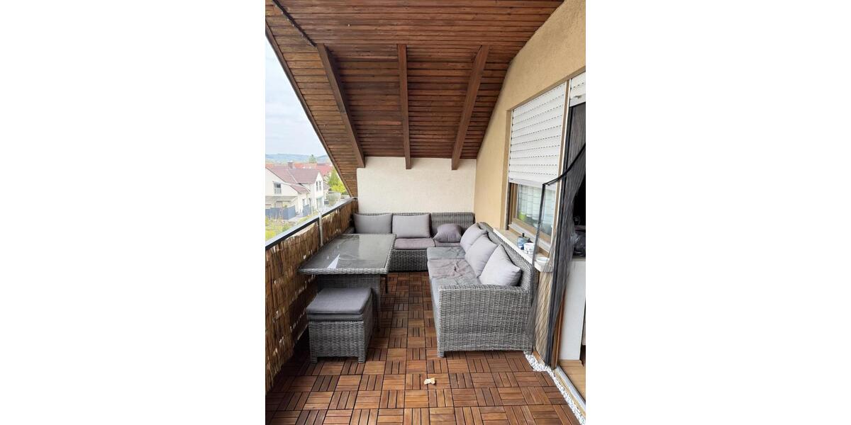 Dachgeschoßwohnung Bad Neustadt an der Saale - 4 Zimmer, 80 m&sup2;, 550&euro; | Angebot:26213373
