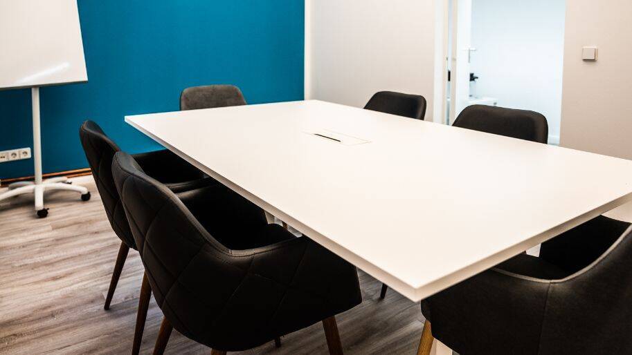 Arbeitsplätze in Berlins erstem Frauen Coworking Space - All-in-Miete