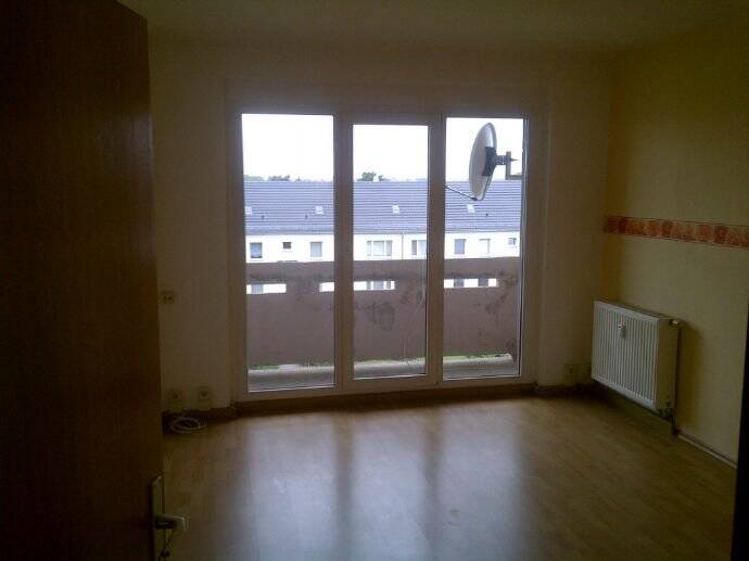 Etagenwohnung Großenstein Nauendorf - 3 Zimmer, 60 m&sup2;, 360&euro; | Angebot:26242260