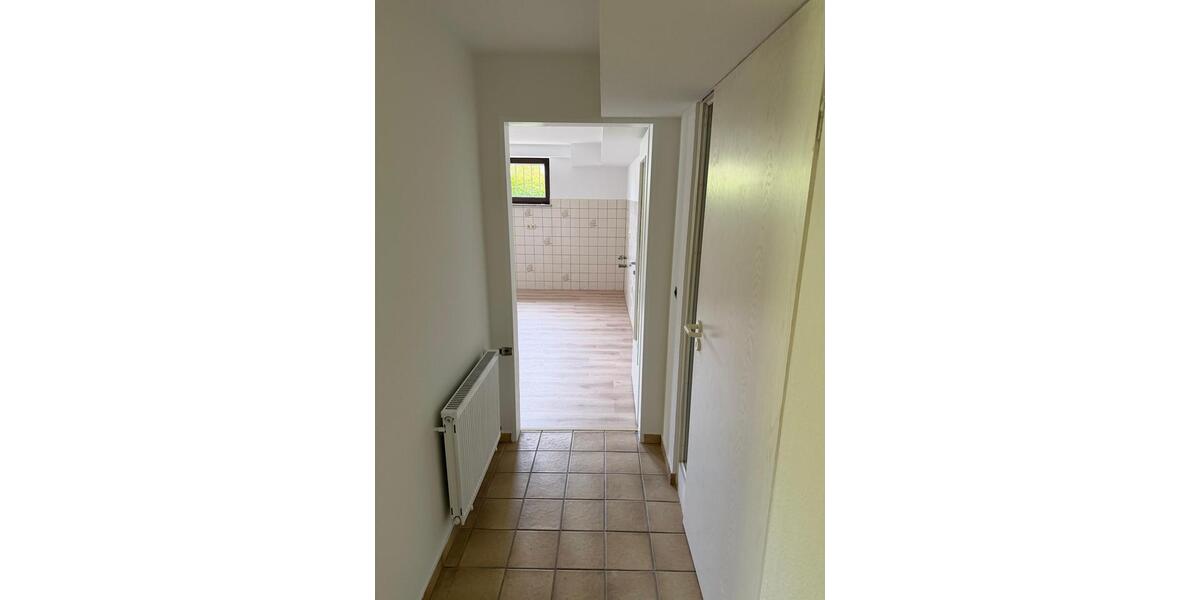 Etagenwohnung Reichshof - 2 Zimmer, 66 m&sup2;, 600&euro; | Angebot:26648944