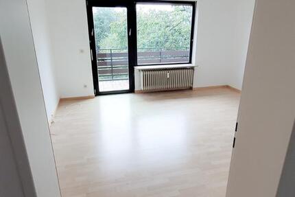 Helle, renovierte Wohnung, Balkon mit Panorama, moderne Küche! 3 zimmer