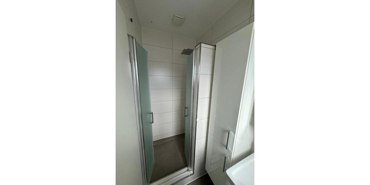 Dachgeschoßwohnung Bad Arolsen - 5 Zimmer, 105 m&sup2;, 870&euro; | Angebot:25947893