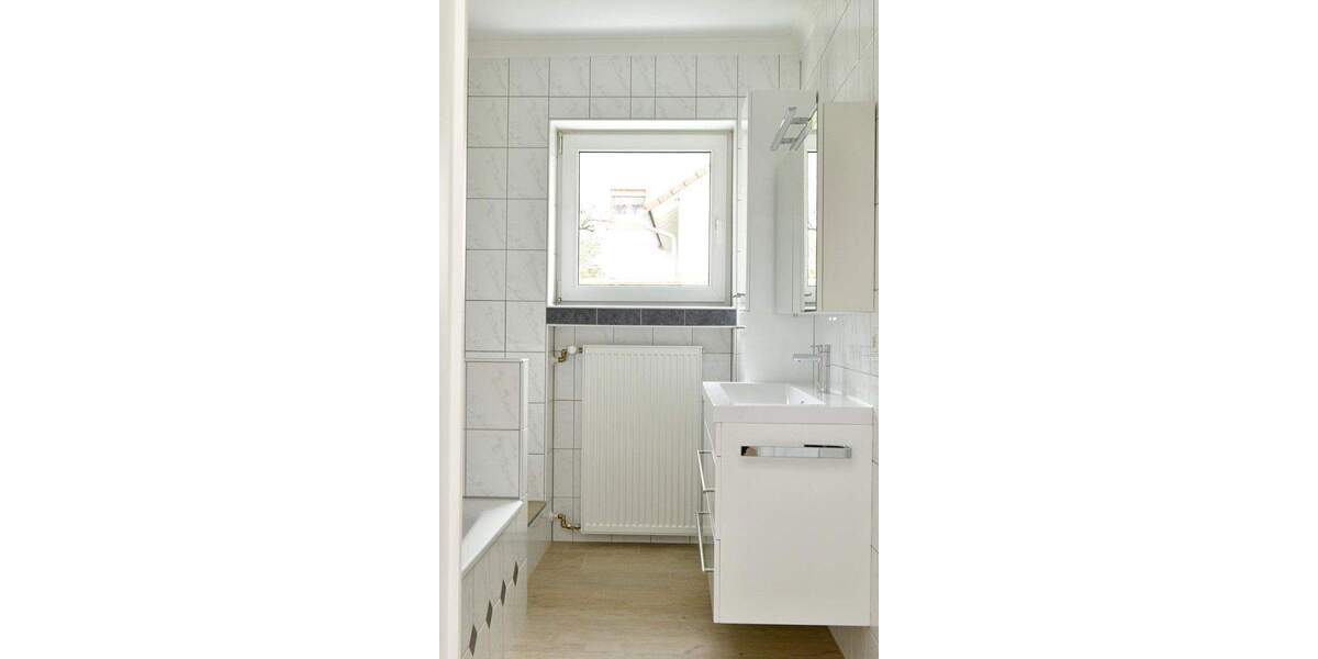 Etagenwohnung Neusitz - 3 Zimmer, 105 m&sup2;, 950&euro; | Angebot:25824676