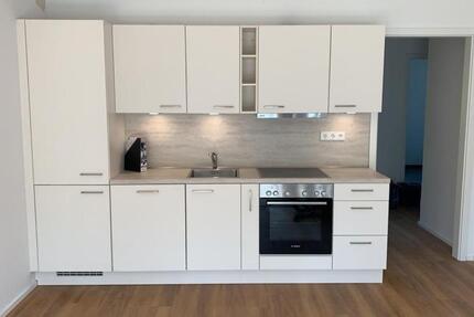 Neubau in Rathausnähe, schöne 2,5 Zimmer, Balkon, Garage !!!! 2 zimmer