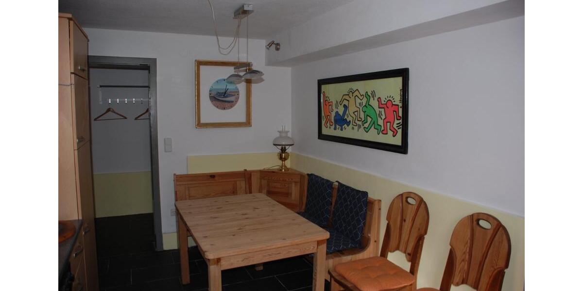 Wohnen auf Zeit Solingen Aufderhöhe - 2 Zimmer, 70 m&sup2;, 60&euro; | Angebot:24347181