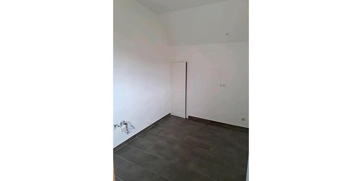 Etagenwohnung Blankenburg (Harz) - 4 Zimmer, 115 m&sup2;, 830&euro; | Angebot:25850611