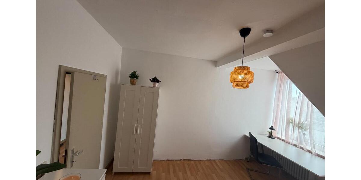 Wohnen auf Zeit Düsseldorf Oberbilk - 3 Zimmer, 77 m&sup2;, 685&euro; | Angebot:26517769