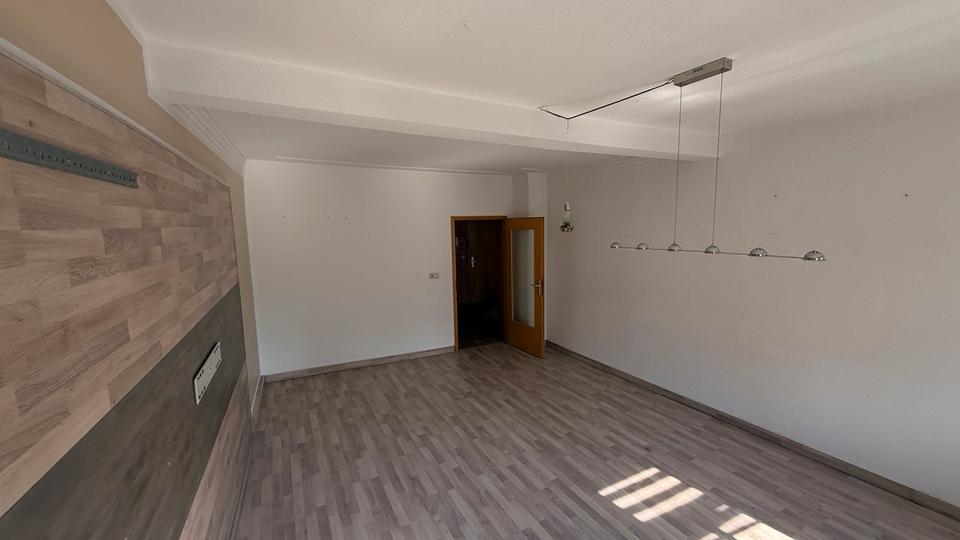 Etagenwohnung Wetter (Hessen) - 2 Zimmer, 78 m&sup2;, 467&euro; | Angebot:25757392