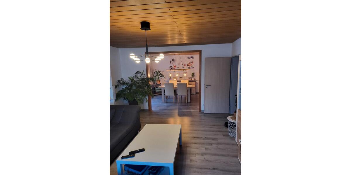 Etagenwohnung Wolfsburg Ehmen - 4 Zimmer, 110 m&sup2;, 950&euro; | Angebot:26018132