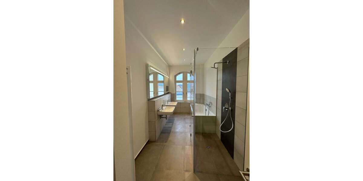 Etagenwohnung Rochlitz - 3 Zimmer, 102 m&sup2;, 915&euro; | Angebot:26164330