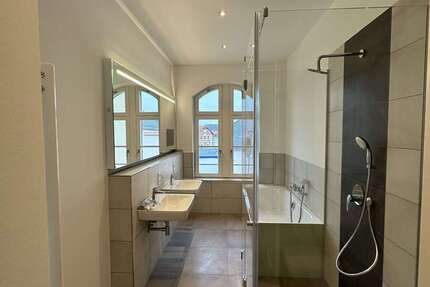 Wohnung Rochlitz - 3 Zimmer, 102 m&sup2;, 915&euro; | Angebot:26164330