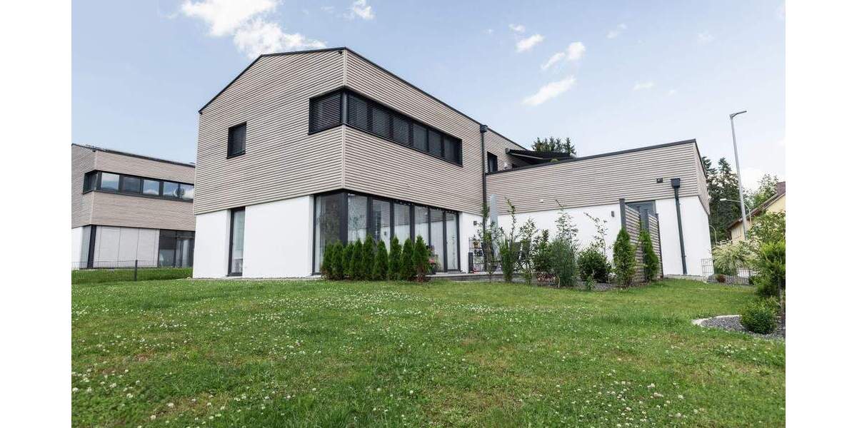 Etagenwohnung Oberviechtach - 3 Zimmer, 86 m&sup2;, 800&euro; | Angebot:25969083