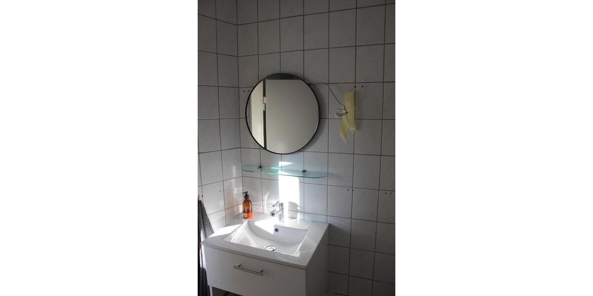 Wohnen auf Zeit Bonn Friesdorf - 17 Zimmer, 61 m&sup2;, 490&euro; | Angebot:26268312