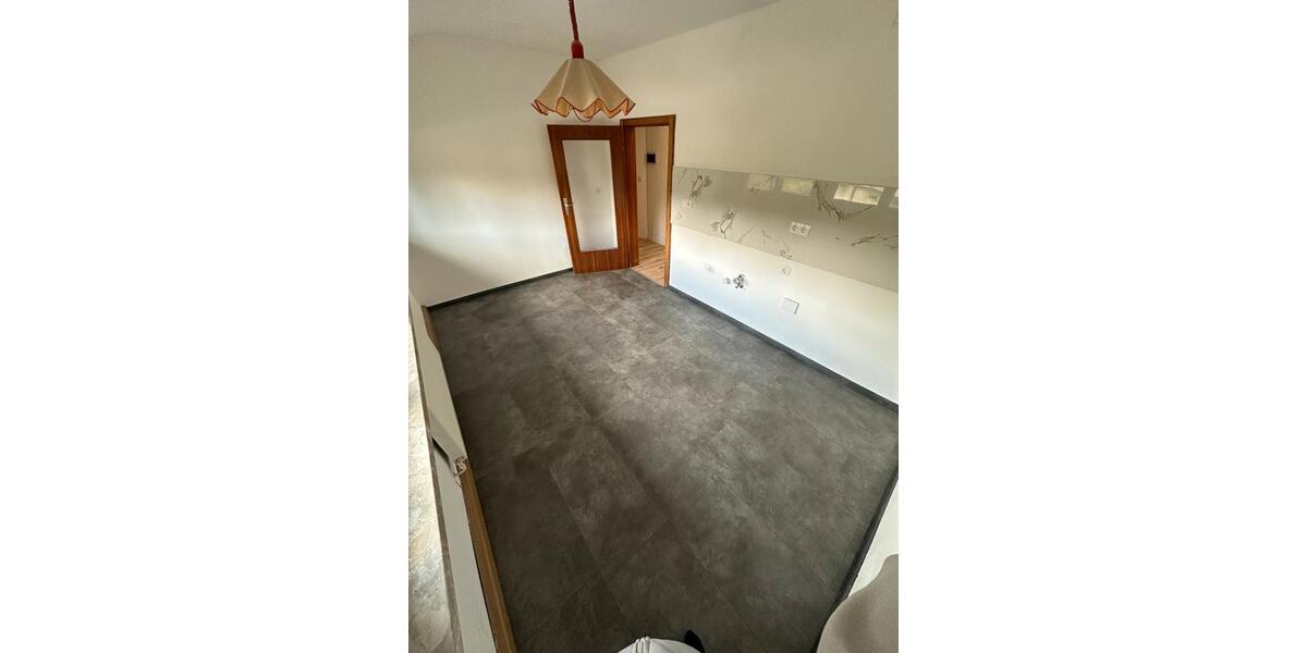 Dachgeschoßwohnung Marpingen - 3 Zimmer, 90 m&sup2;, 730&euro; | Angebot:26021107