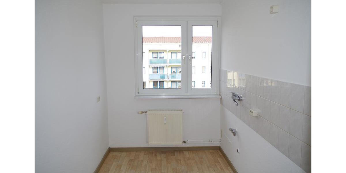 Etagenwohnung Saalfeld (Saale) - 2 Zimmer, 47 m&sup2;, 266&euro; | Angebot:26476629