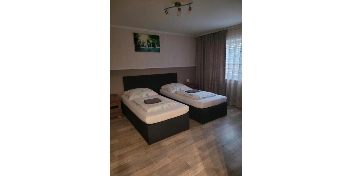 Wohnen auf Zeit Sinsheim - 2 Zimmer, 70 m&sup2;, 80&euro; | Angebot:26036700