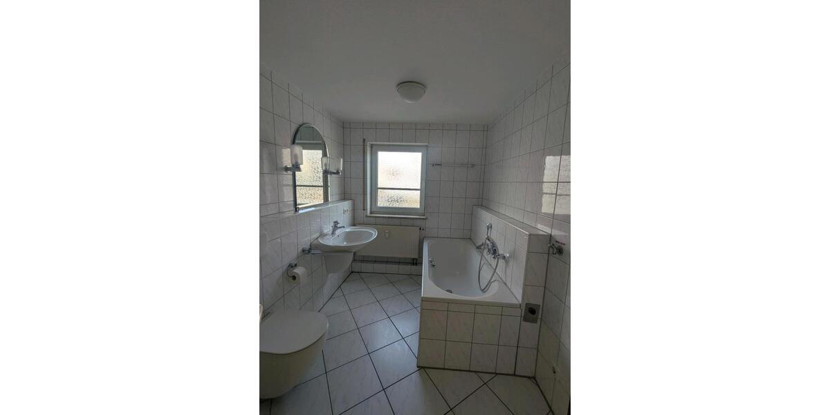 Etagenwohnung Laupheim - 3.5 Zimmer, 86 m&sup2;, 910&euro; | Angebot:26686276