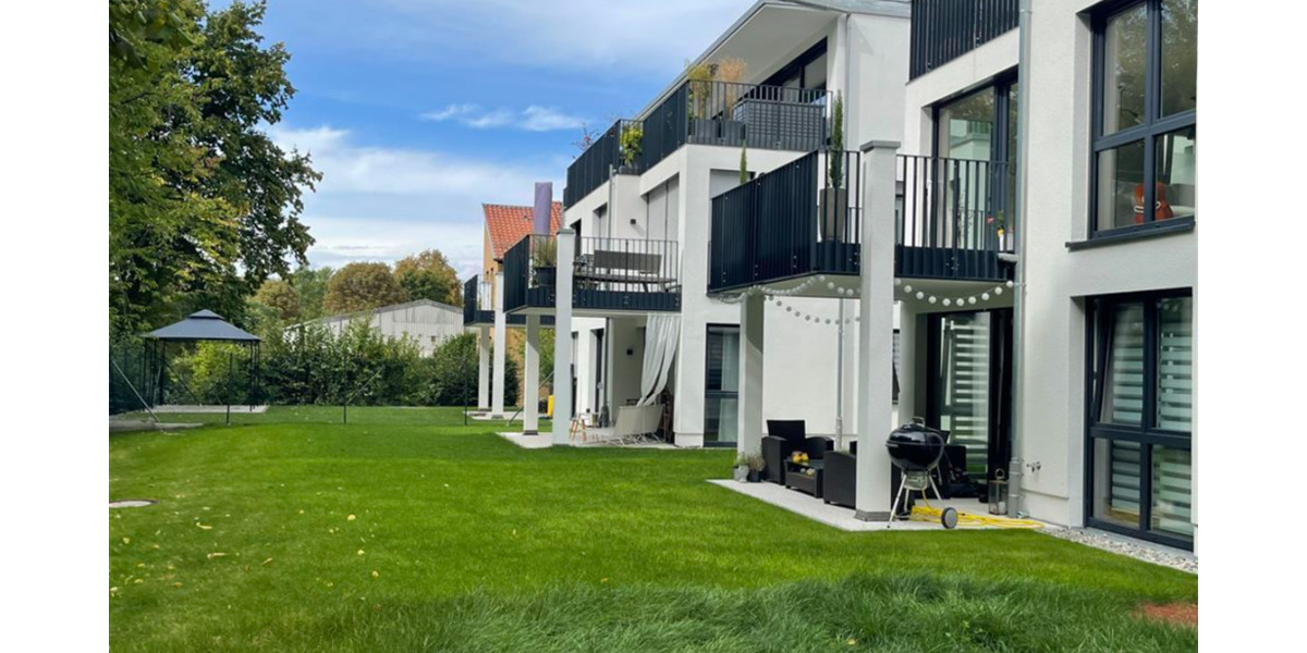 Exklusive und sonnige Wohnung im OG mit Balkon und Blick ins Grüne - KfW 55 - Homeoffice 3 zimmer