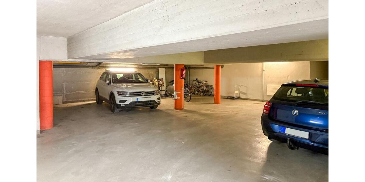 Etagenwohnung Friedrichsdorf - 5 Zimmer, 180 m&sup2;, 2.149&euro; | Angebot:26003346