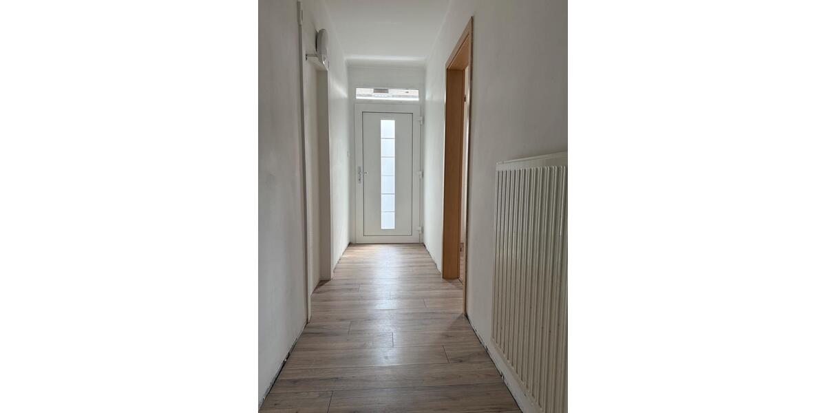 Erdgeschoßwohnung Schmelz - 4 Zimmer, 90 m&sup2;, 700&euro; | Angebot:26238112