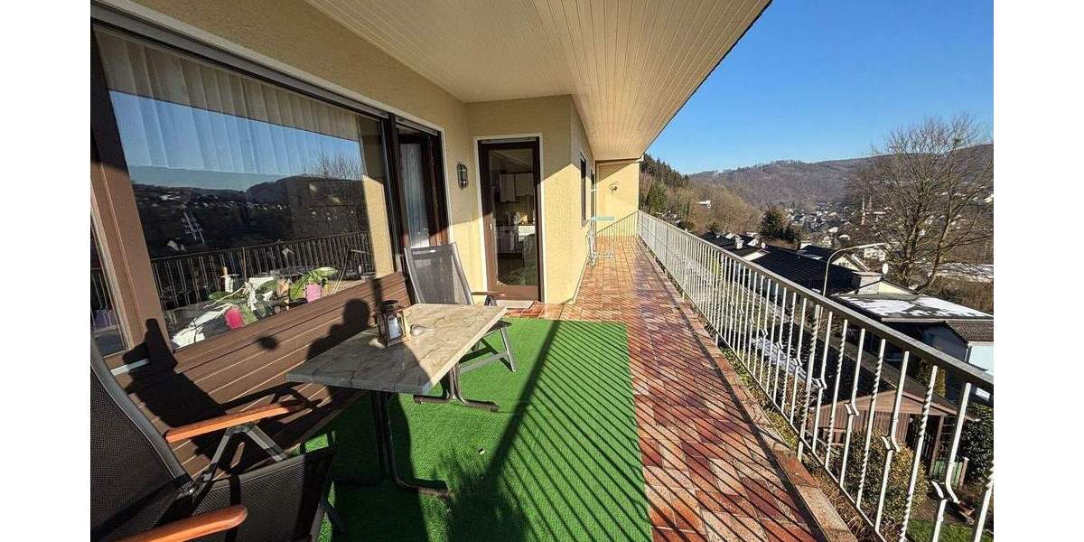 Etagenwohnung Engelskirchen Ründeroth - 4 Zimmer, 127 m&sup2;, 1.100&euro; | Angebot:24333330