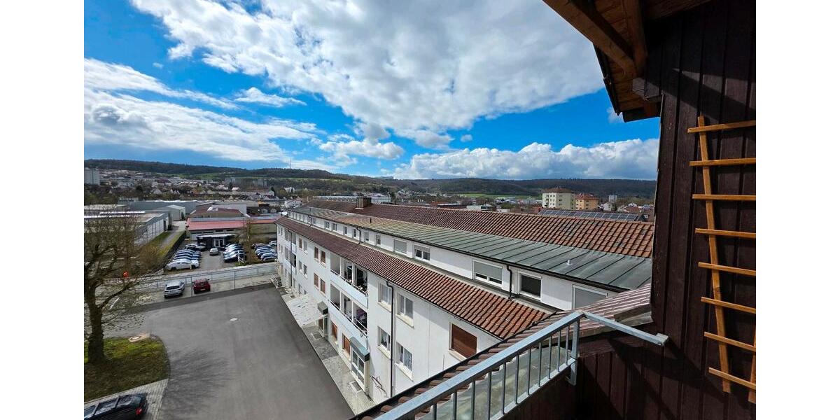 Dachgeschoßwohnung Bad Mergentheim - 2 Zimmer, 81 m&sup2;, 680&euro; | Angebot:26682460