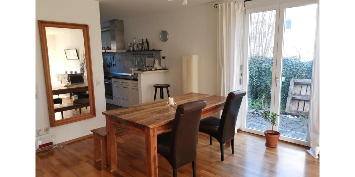 Wohnen auf Zeit Freiburg im Breisgau Haslach - 2 Zimmer, 133 m&sup2;, 700&euro; | Angebot:26543664