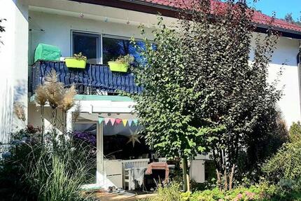 Feldkirchen b.Neuer Messe, 3er WG (Frauen), EBK, Garten 1 zimmer