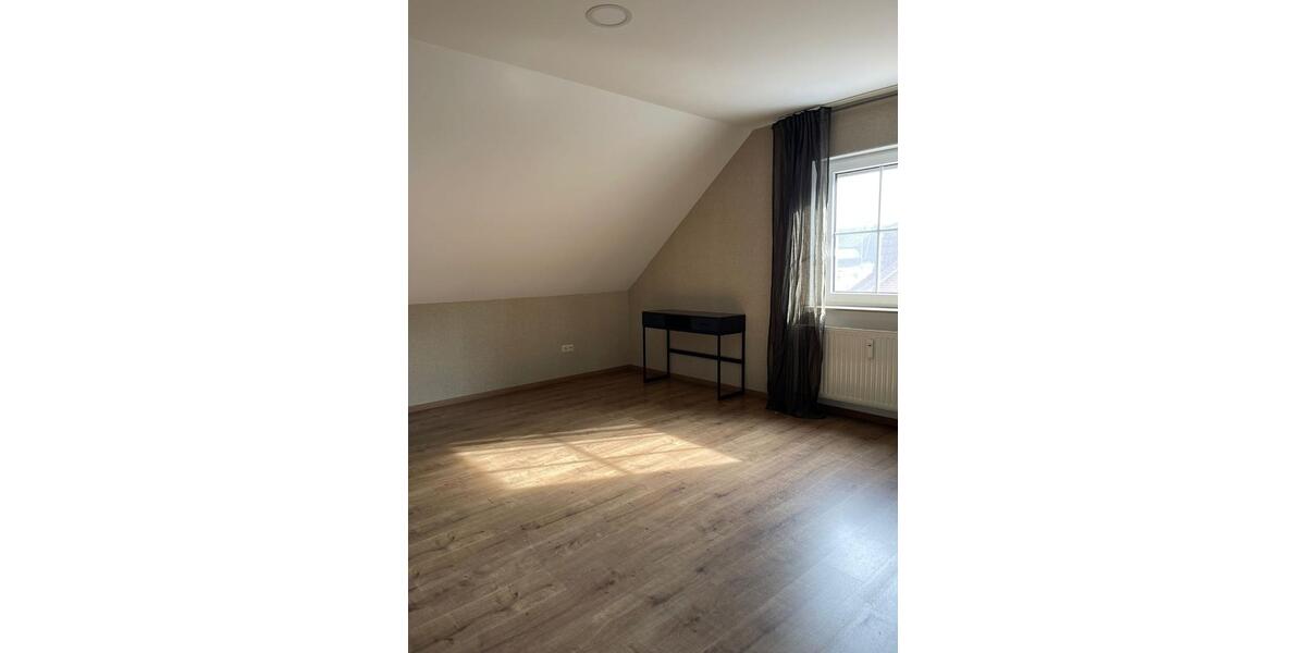 Dachgeschoßwohnung Neuenkirchen - 3 Zimmer, 82 m&sup2;, 610&euro; | Angebot:25928041