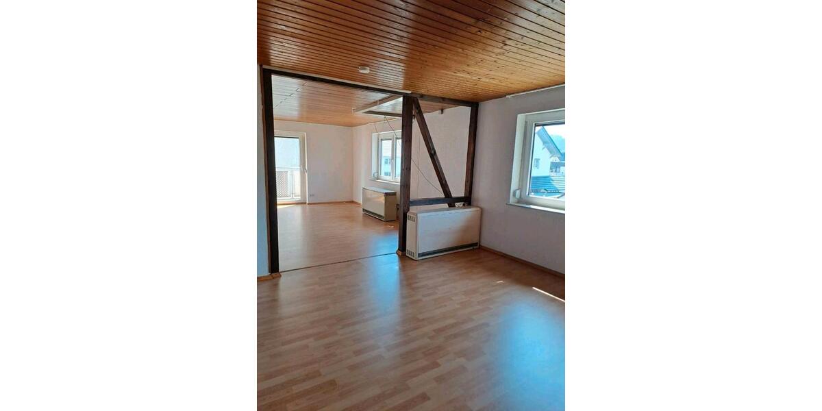 Etagenwohnung Königsbronn - 5.5 Zimmer, 130 m&sup2;, 1.100&euro; | Angebot:26110975