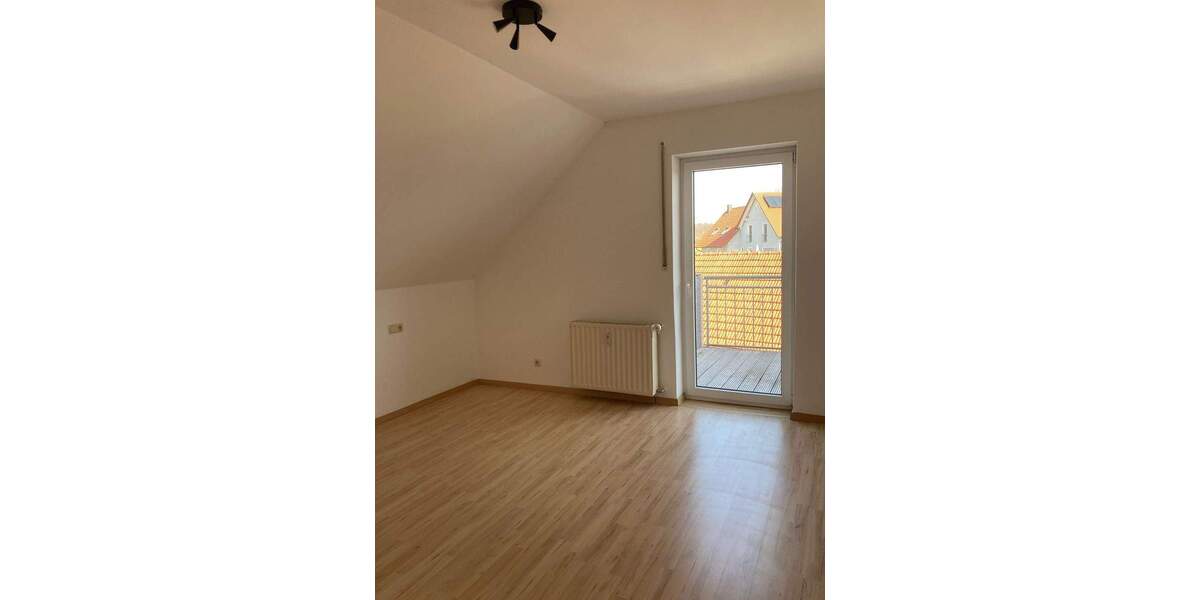 Etagenwohnung Schrobenhausen Hörzhausen - 3 Zimmer, 74 m&sup2;, 715&euro; | Angebot:25667190