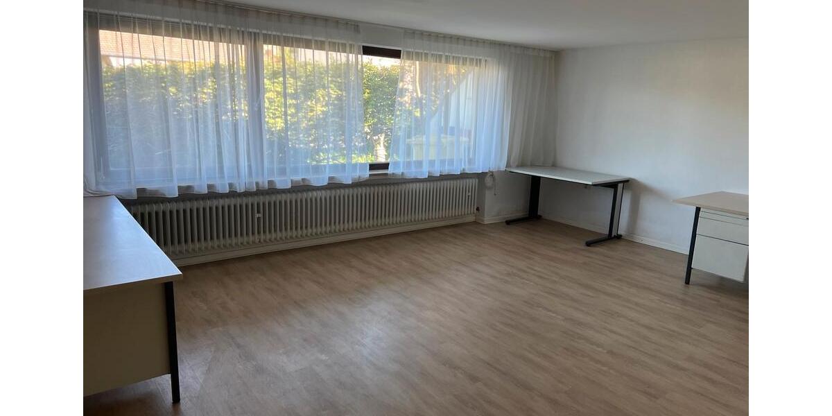 Einfamilienhaus Schleiden - 6 Zimmer, 220 m&sup2;, 2.500&euro; | Angebot:24706458