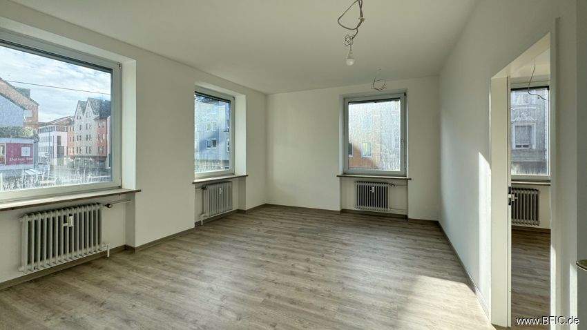 Gewerbeobjekt Fürstenfeldbruck - 9 Zimmer, 228 m&sup2;, 3.420&euro; | Angebot:25699499
