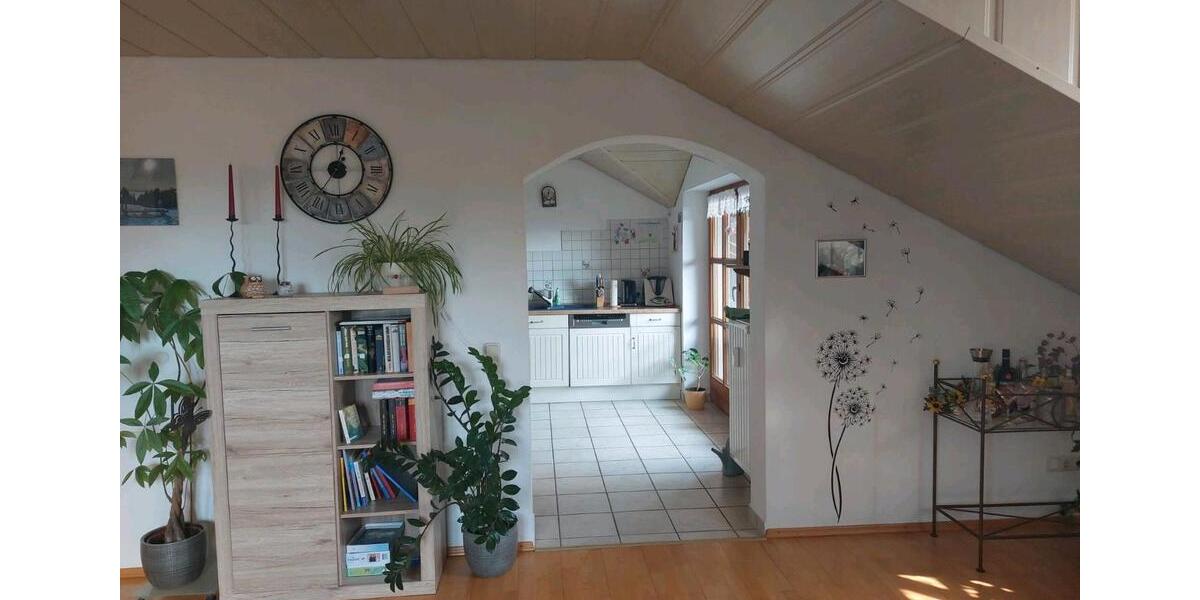 Dachgeschoßwohnung Bodenkirchen - 3 Zimmer, 90 m&sup2;, 820&euro; | Angebot:26250515