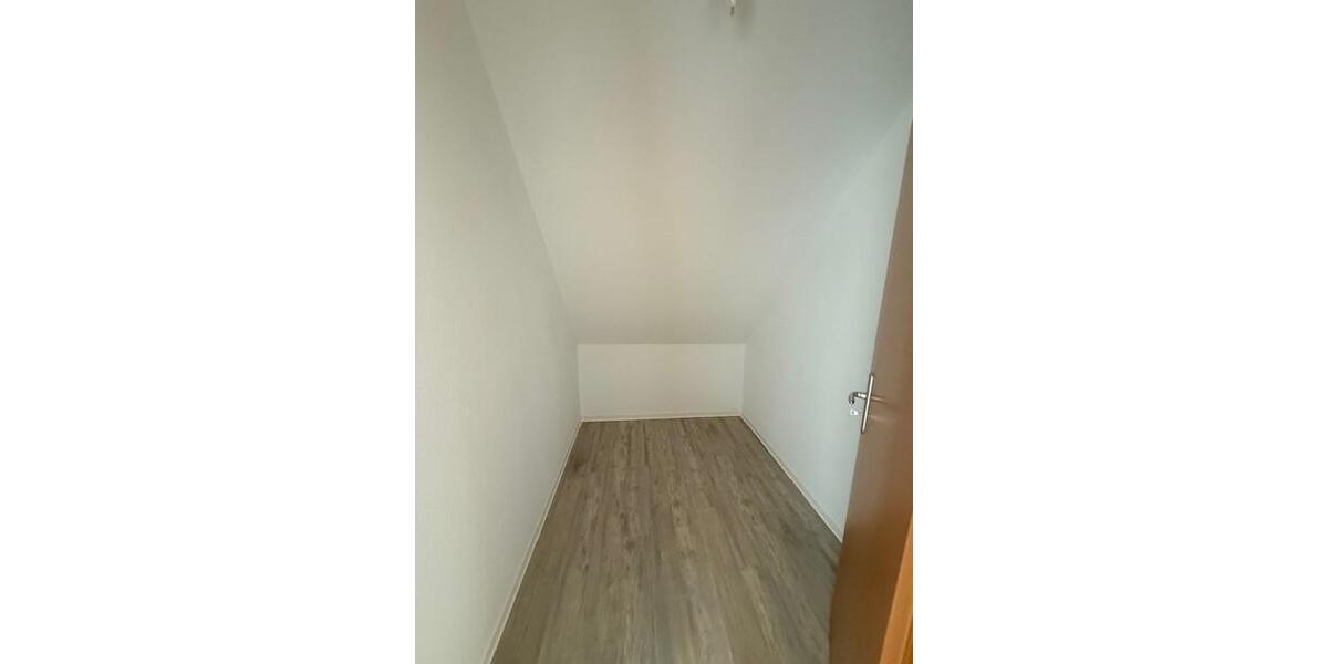 Dachgeschoßwohnung Wolmirstedt - 2 Zimmer, 63 m&sup2;, 388&euro; | Angebot:25800378
