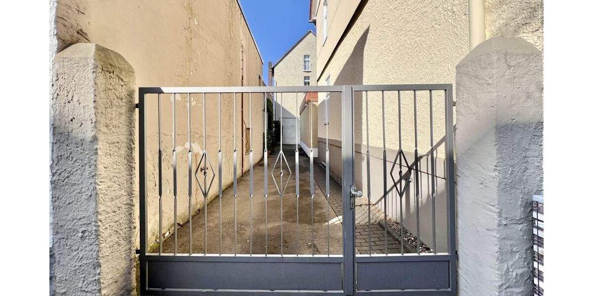 Etagenwohnung Detmold Innenstadt - 2 Zimmer, 69 m&sup2;, 600&euro; | Angebot:25694608