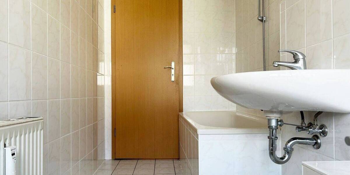 Etagenwohnung Dresden Klotzsche - 3 Zimmer, 69 m&sup2;, 665&euro; | Angebot:26154796