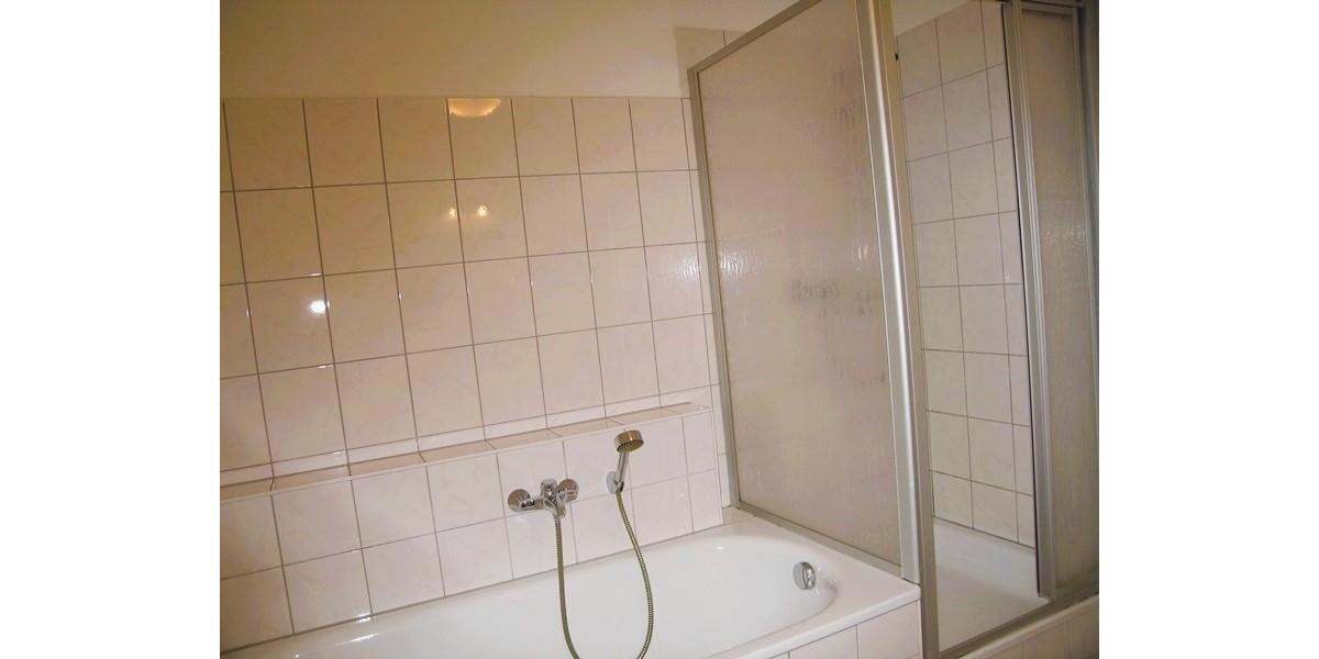 Erdgeschoßwohnung Neubrandenburg - 2 Zimmer, 76 m&sup2;, 750&euro; | Angebot:26521101