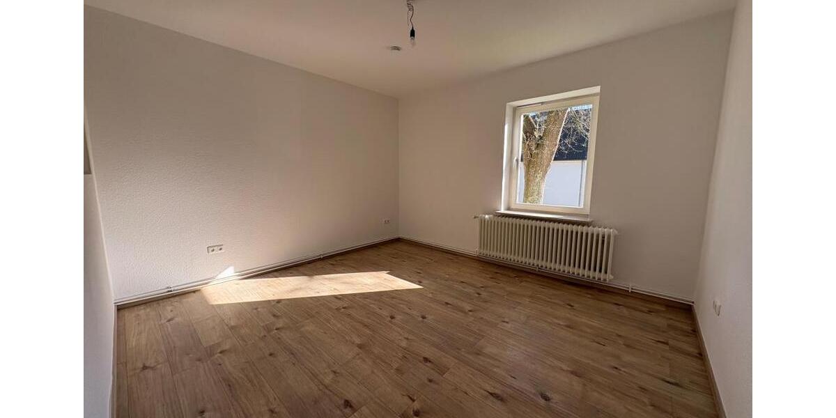 Etagenwohnung Wilhelmshaven Fedderwardergroden - 3 Zimmer, 60 m&sup2;, 409&euro; | Angebot:26381023