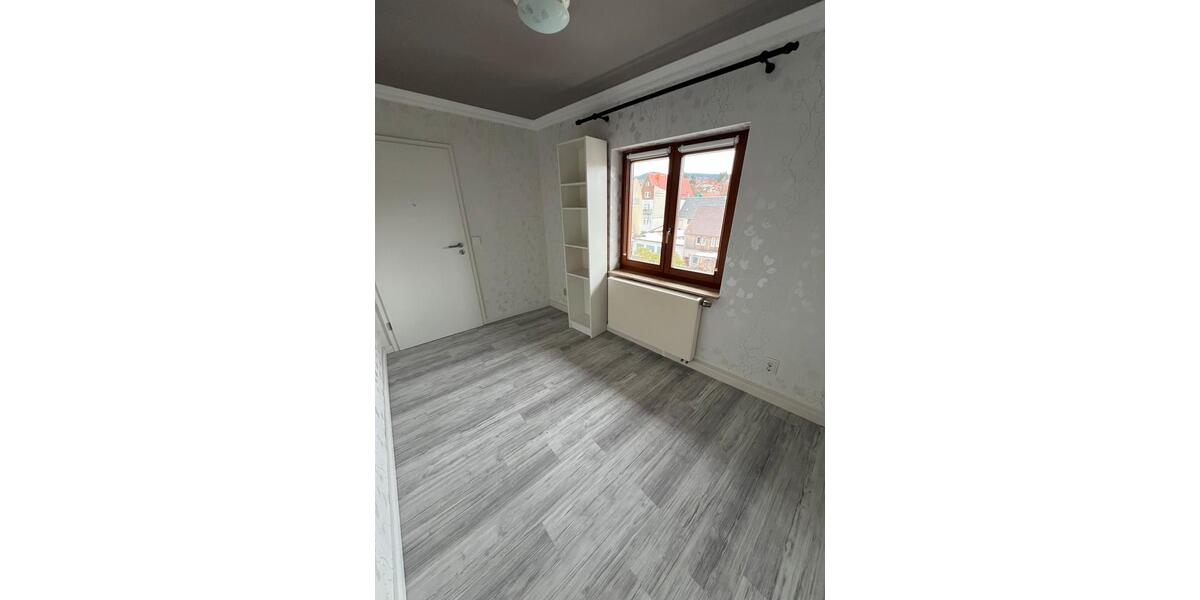 Einfamilienhaus Zella-Mehlis Mehlis - 4 Zimmer, 118 m&sup2;, 890&euro; | Angebot:25171710
