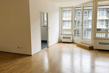 *** TOP GEPFLEGTE 2-Zimmer-Wohnung im Hansazentrum-Krefeld Innenstadt zu vermieten *** 2 zimmer