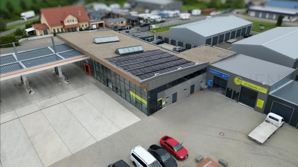 Profitieren Sie vom Gesamtkonzept! Werkstatt neben TÜV-Station & Tankstelle! zimmer