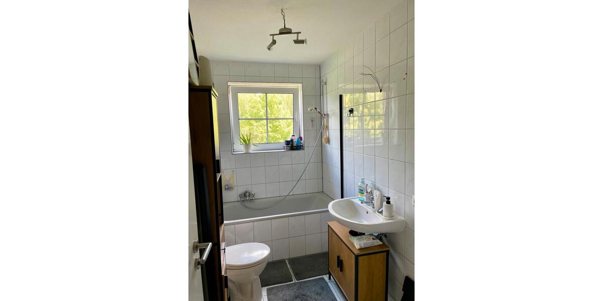 Etagenwohnung Bröckel - 3 Zimmer, 83 m&sup2;, 539&euro; | Angebot:26544643