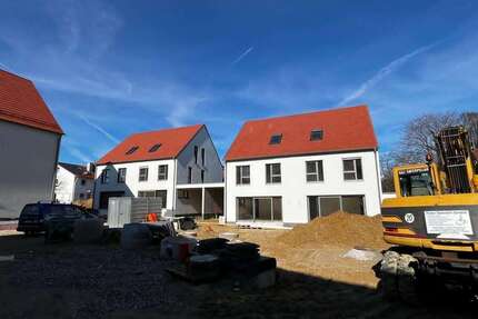 Haus Hilgertshausen - 6 Zimmer, 166 m&sup2;, 1.830&euro; | Angebot:26368839