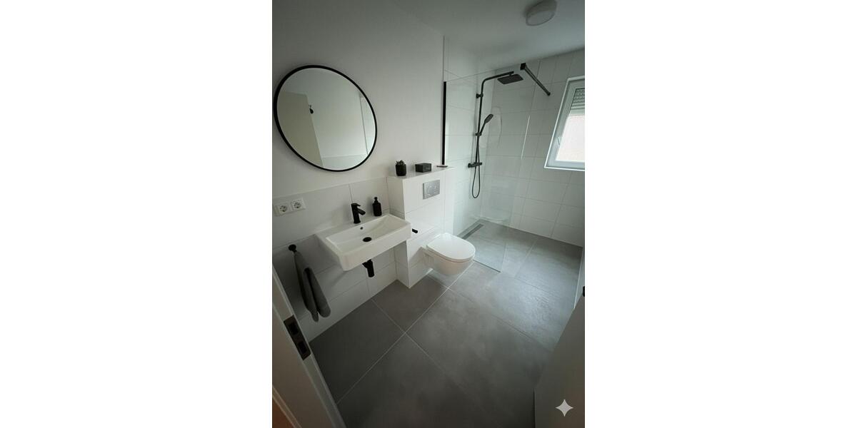 Erdgeschoßwohnung Albstadt - 2 Zimmer, 85 m&sup2;, 800&euro; | Angebot:26022412