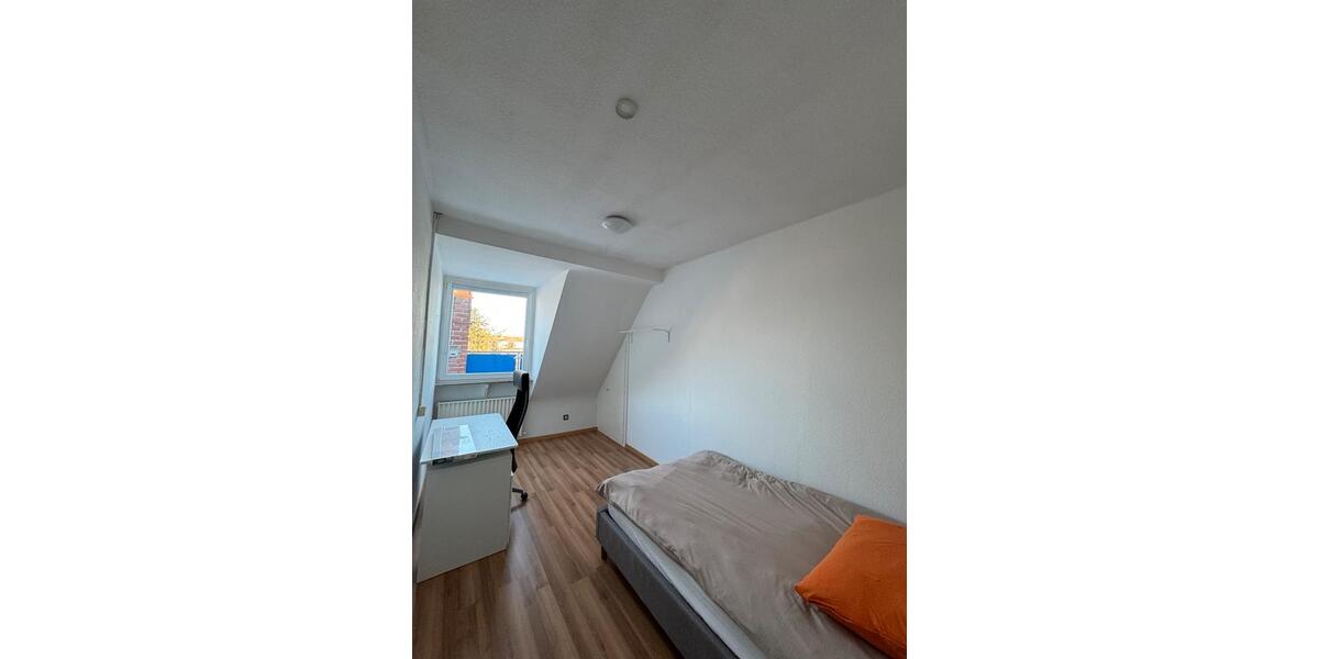Wohnen auf Zeit Düsseldorf Stadtbezirk 8 - 1 Zimmer, 10 m&sup2;, 580&euro; | Angebot:26628641