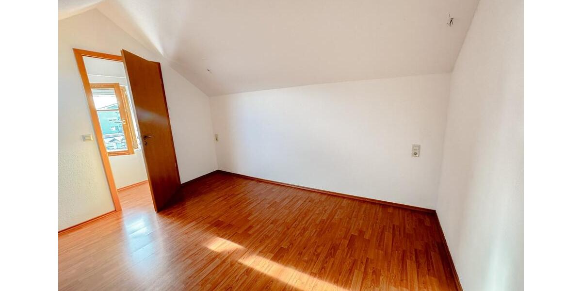 Dachgeschoßwohnung Oberreute - 3 Zimmer, 90 m&sup2;, 900&euro; | Angebot:24522988